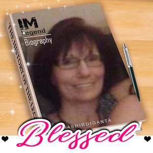 Meet your Posher, Cynthia